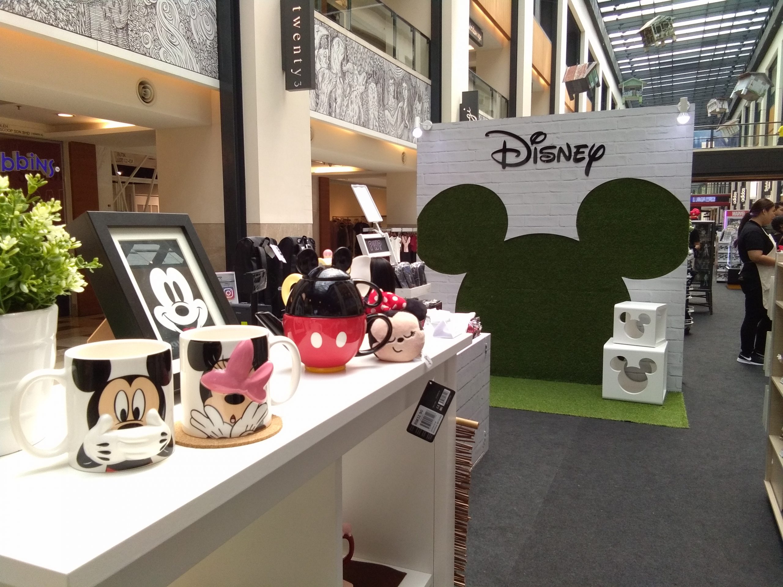 Disney Zakka Pop Up Store